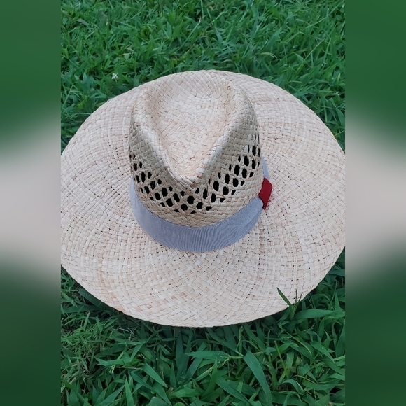 CREATIVA Fashion Accessories Hat Made in Italy Tan Color Cream strip 100%Raffia - Picture 2 of 10